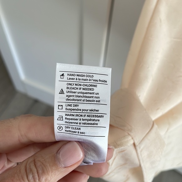 NWT Gorgeous Vince Dress! Creamy/Peachy color. Sz Small - Picture 8 of 9